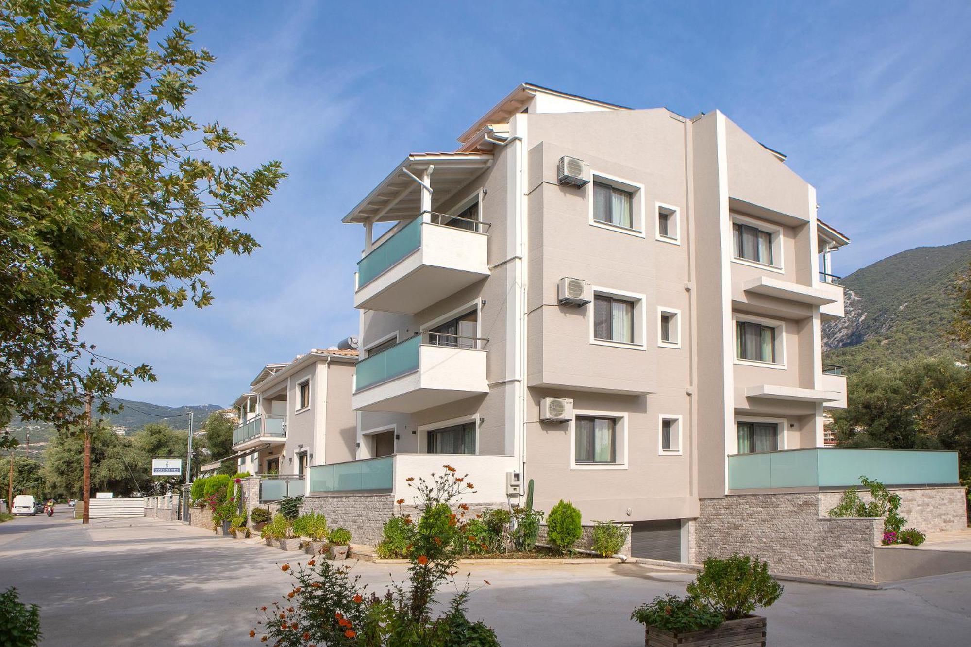 Zisis Suites นีดรี ภายนอก รูปภาพ